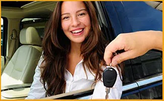 Portland Central Locksmith Portland, OR 503-716-1402 - 11-key-lock-in-car